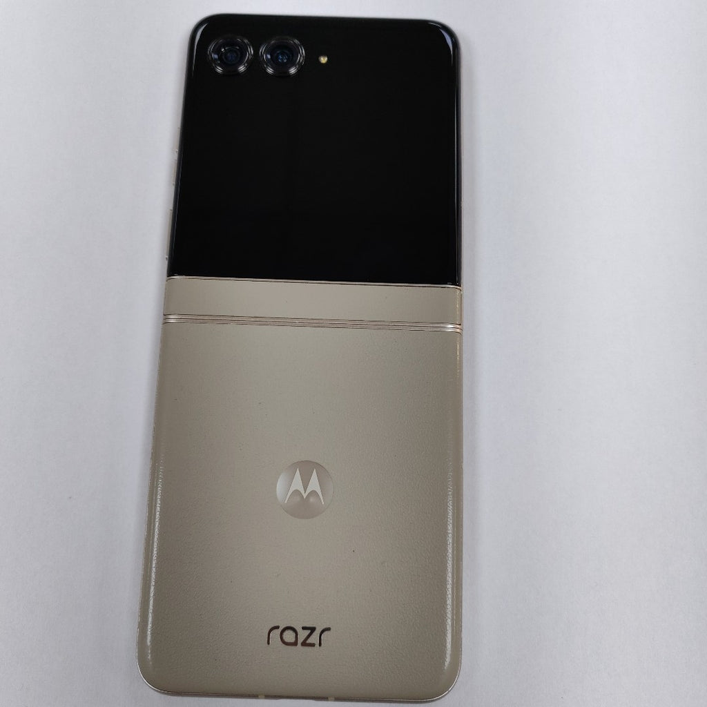 CELULAR MOTOROLA RAZR 50 5G XT2453-1 512 GB 12 GB RAM (SEMINUEVO)