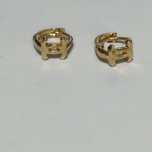 ARETES PAR ORO 14 K 0.7 GRMS (SEMINUEVO)