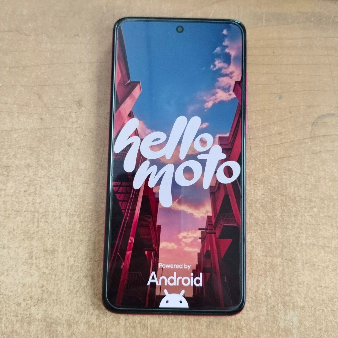 CELULAR MOTOROLA MOTO G84 XT2347-1 (2023) 256 GB 8 GB RAM (SEMINUEVO)