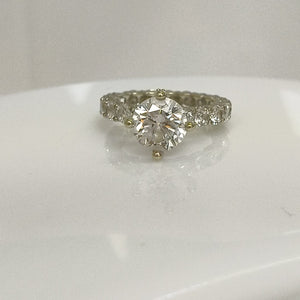 ANILLITO ORO BLANCO 14 K 3.7 GRMS (SEMINUEVO)