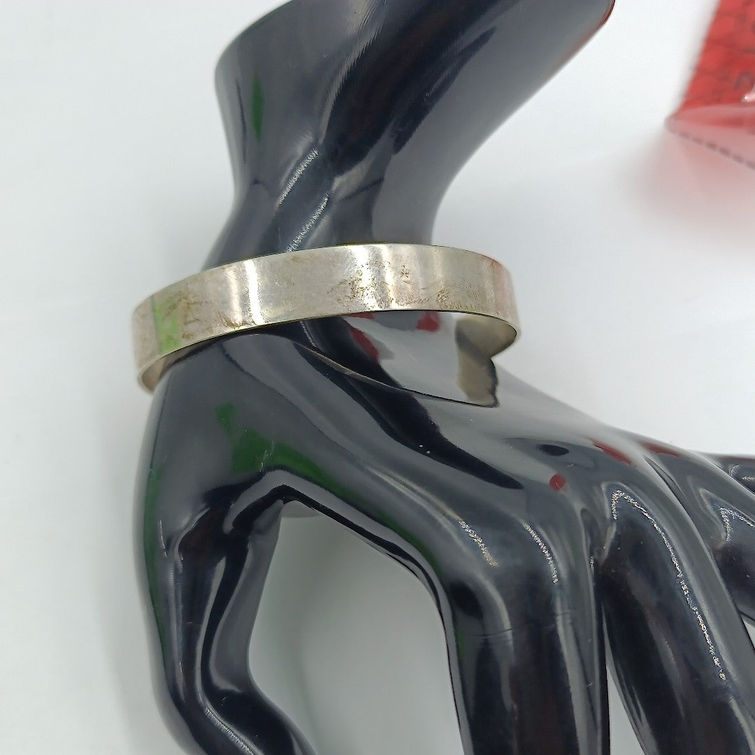 PULSERA RIGIDA PLATA 15.5 GRMS (SEMINUEVO)