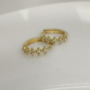 HUGGIES ORO 14K 1.4 (NUEVO)