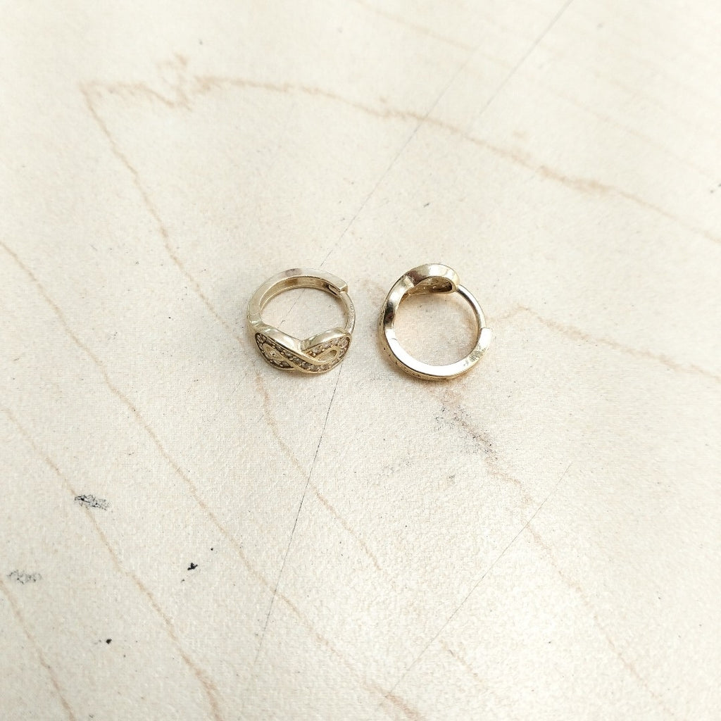 ARETES PAR ORO 14 K 1.9 GRMS (SEMINUEVO)