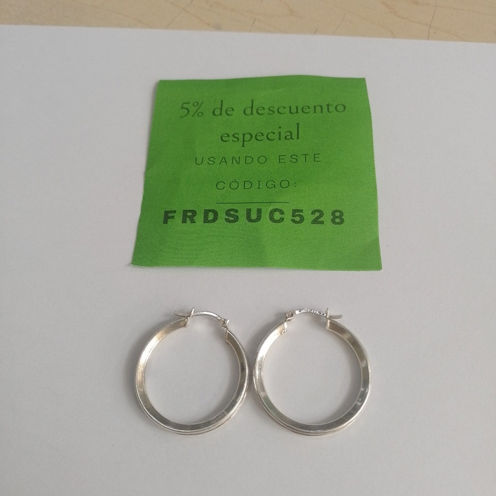 ARRACADAS PAR PLATA 5.6 GRMS (SEMINUEVO)