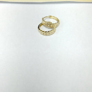 HUGGIES ORO 14K 1.2 (NUEVO)