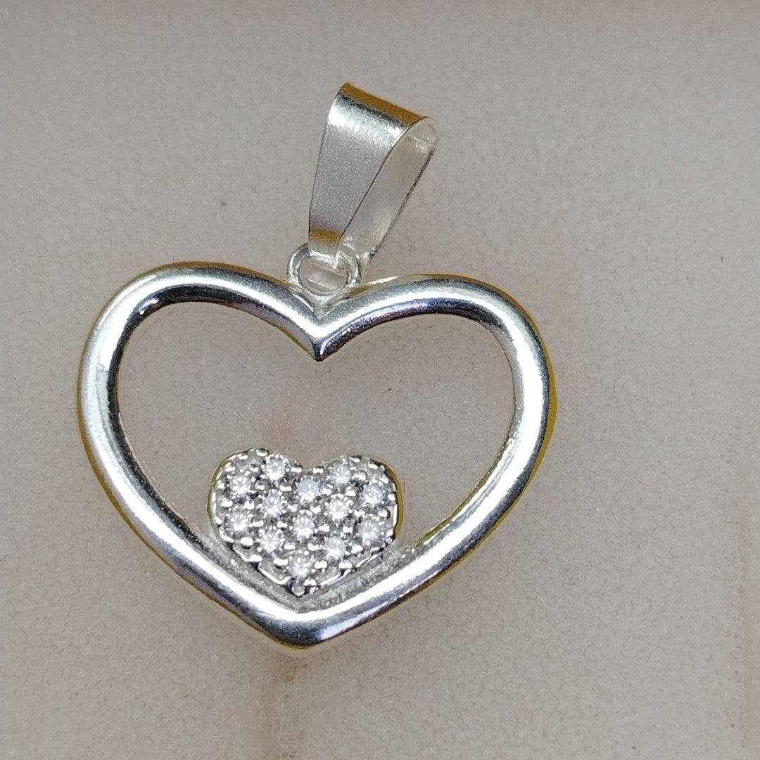 DIJE CORAZON C/CIRCONIAS PLATA .925 2.8 GR (NUEVO)