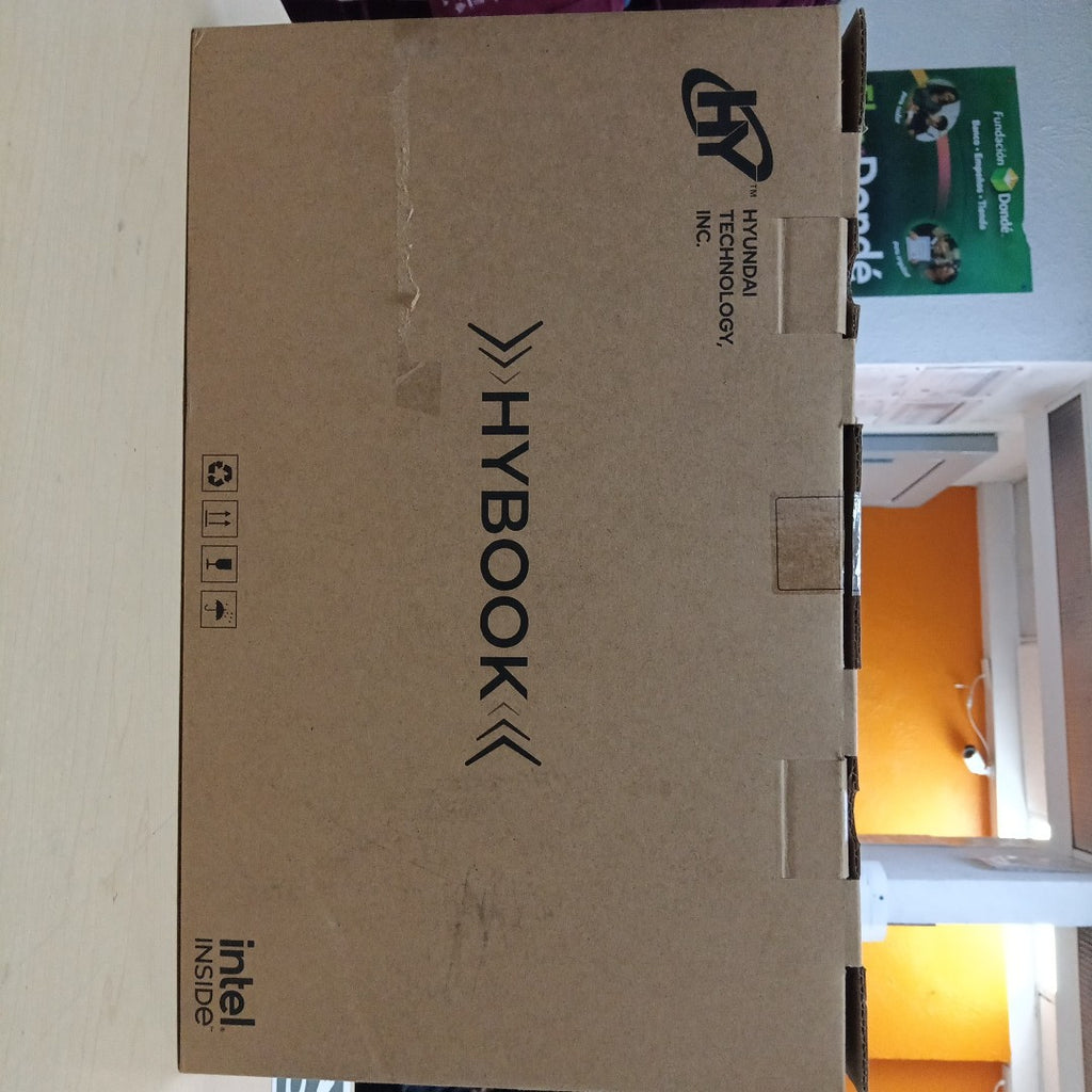 LAPTOP HYUNDAI HYBOOK HT14CC4S04 128 GB SSD 4 GB RAM (SEMINUEVO)