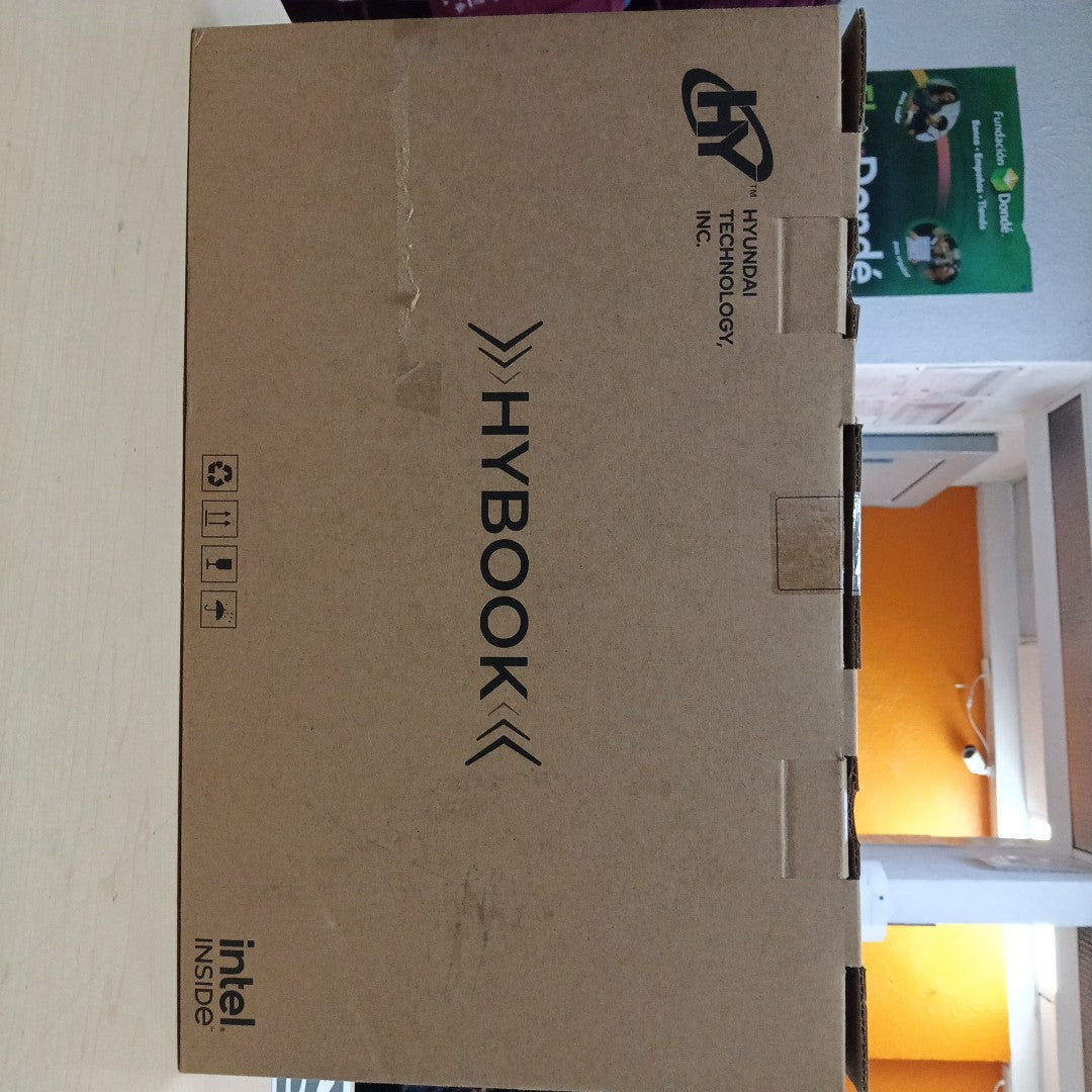 LAPTOP HYUNDAI HYBOOK HT14CC4S04 128 GB SSD 4 GB RAM (SEMINUEVO)