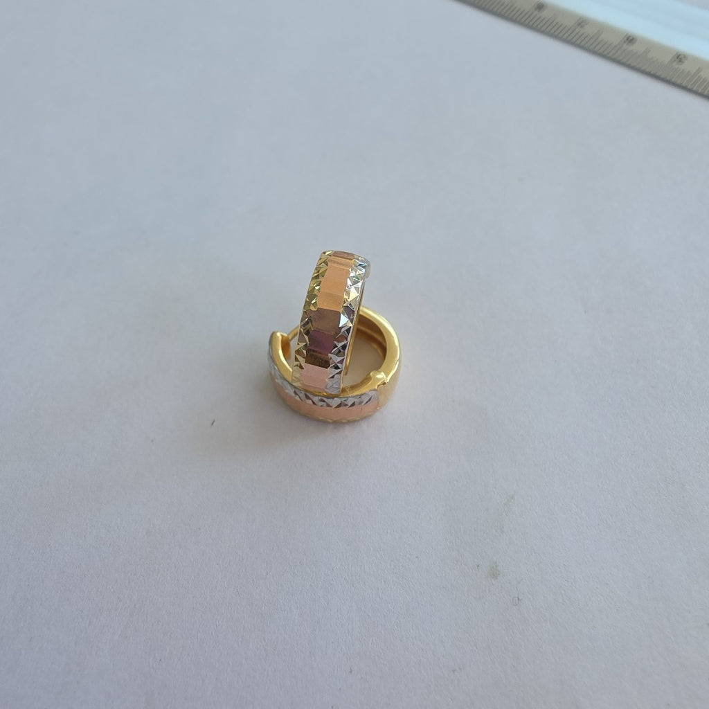 HUGGIES ORO 14K 1.6 (NUEVO)