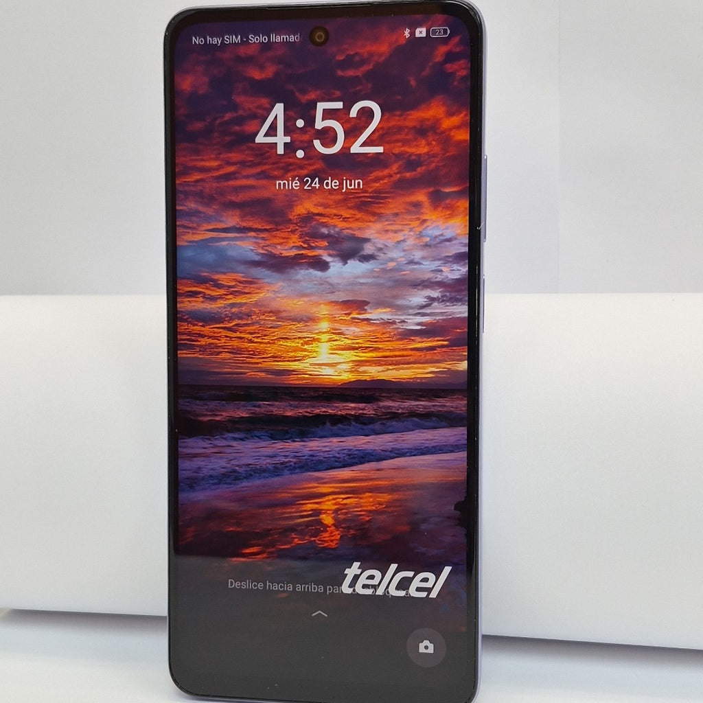 CELULAR OPPO A40 CPH2669 (2024) 256 GB 4 GB RAM (SEMINUEVO)