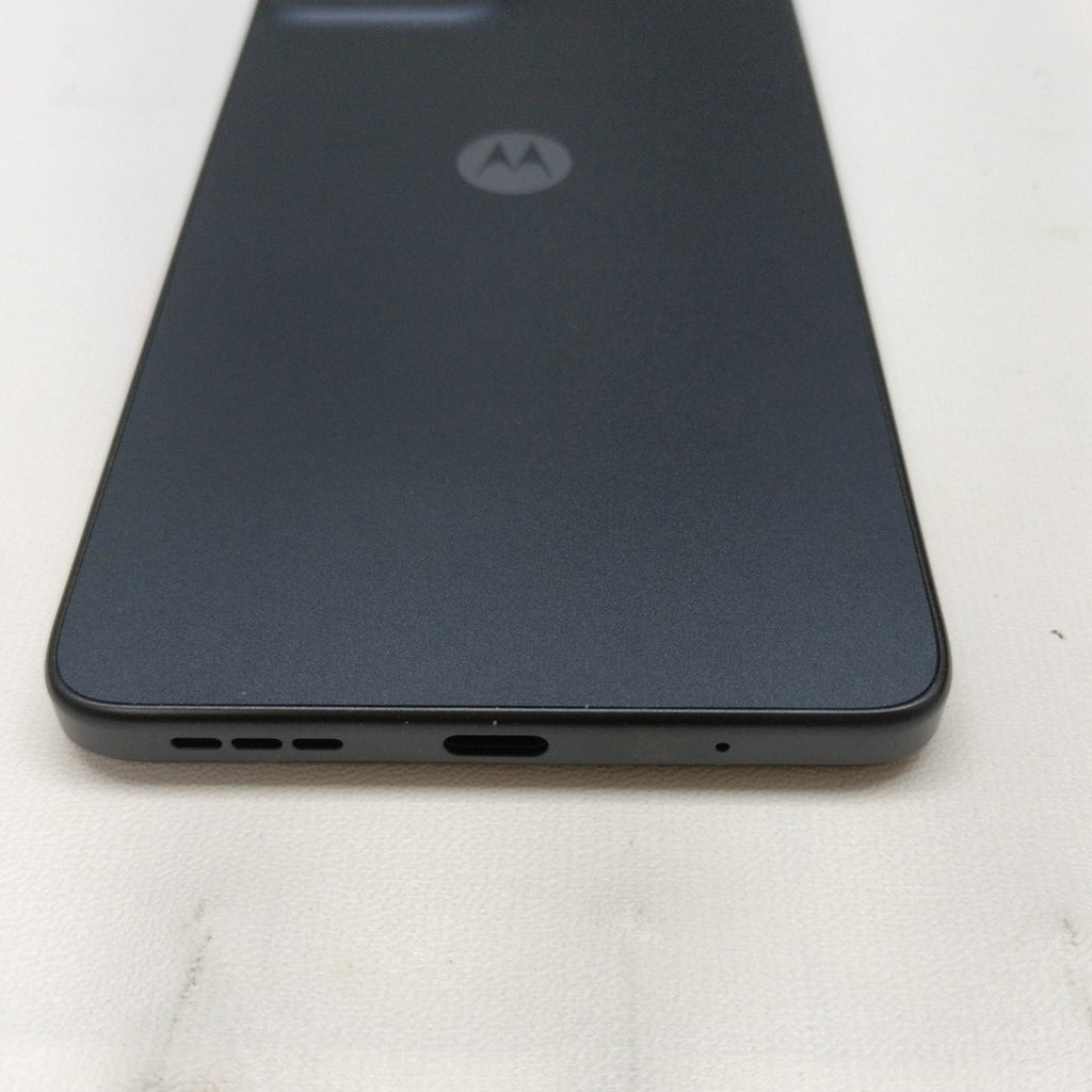 CELULAR MOTOROLA MOTO G24 XT2423-1 (2024) 256 GB 4 GB RAM (SEMINUEVO)