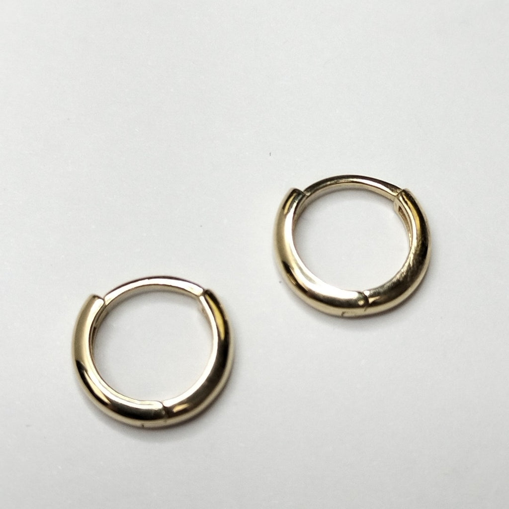 HUGGIES ORO 14K 1.1 (NUEVO)