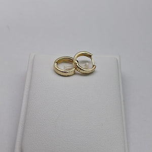 HUGGIES ORO 14K 1.1 (NUEVO)