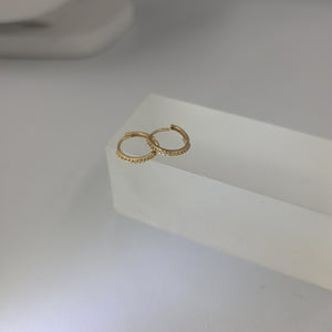 HUGGIES ORO 14K 1.3 (NUEVO)