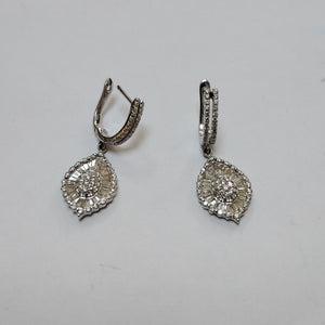 ARETES PAR ORO BLANCO 14 K 5,30 GRMS (SEMINUEVO)