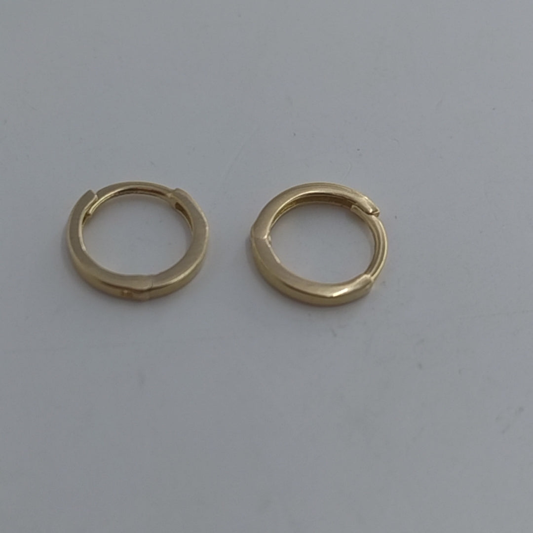 HUGGIES ORO 14K 0.6 (NUEVO)