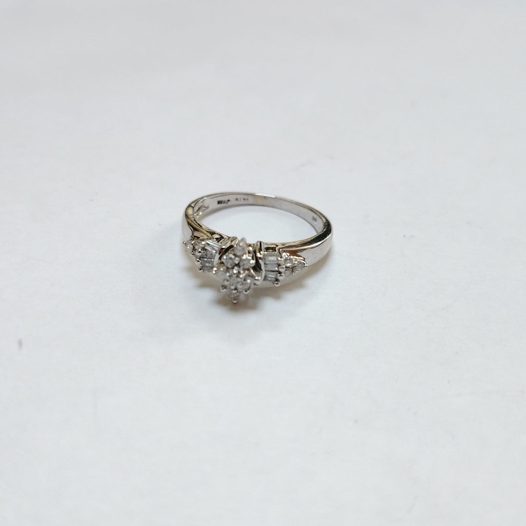 ANILLITO ORO BLANCO 10 K 2,70 GRMS (SEMINUEVO)