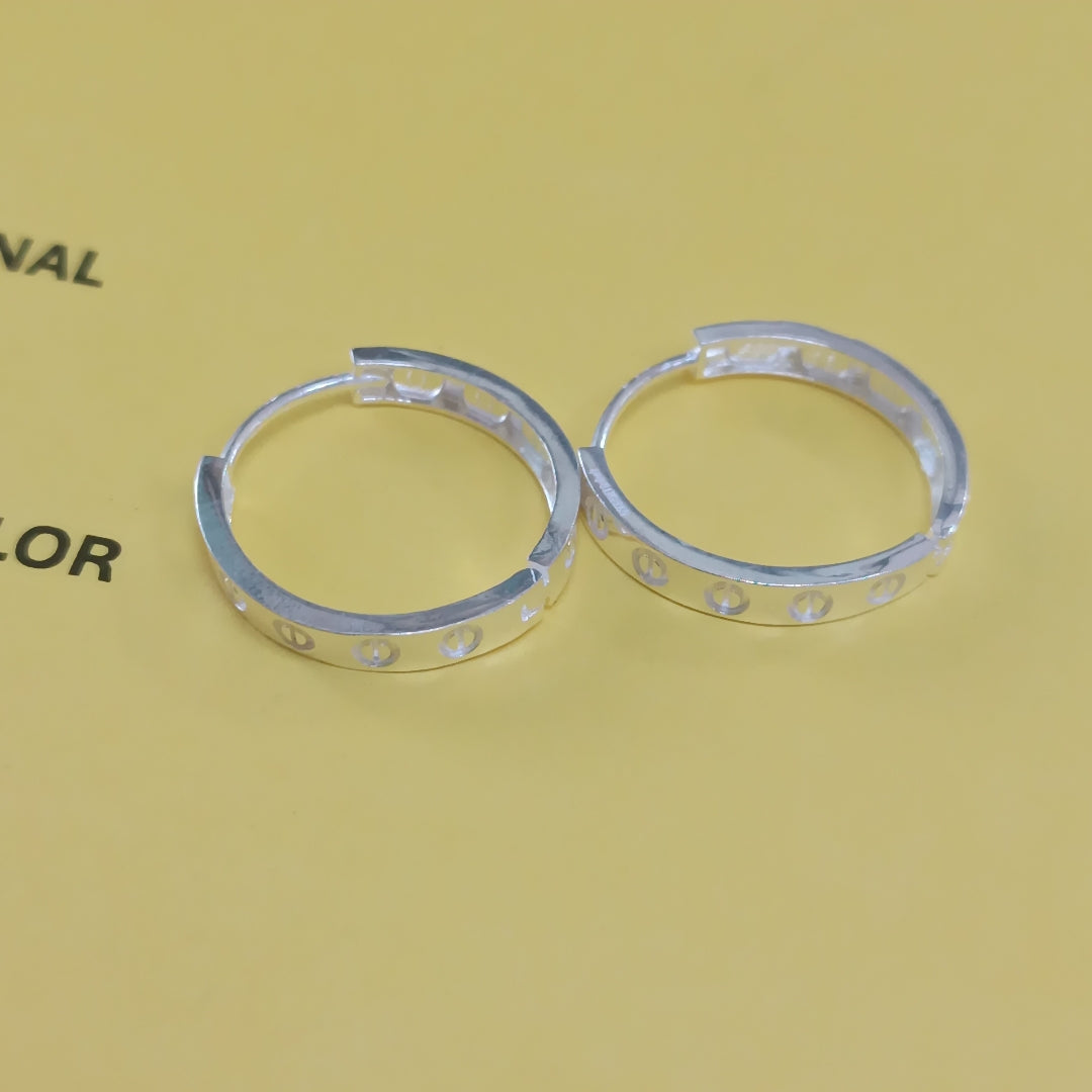 ARETES ARRACADAS FIG TORNILLOS PLATA .925 2.63 GR (NUEVO)
