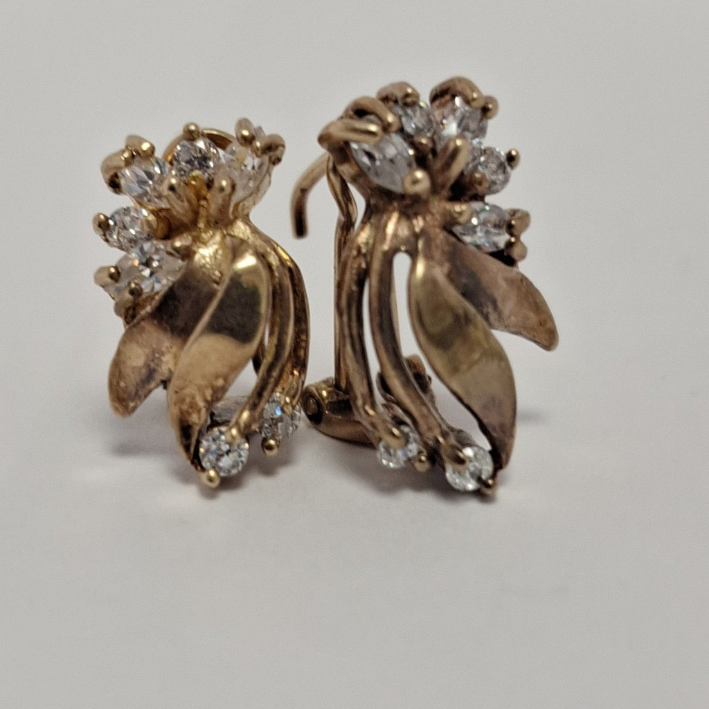 ARETES PAR ORO 10 K 3.6 GRMS (SEMINUEVO)