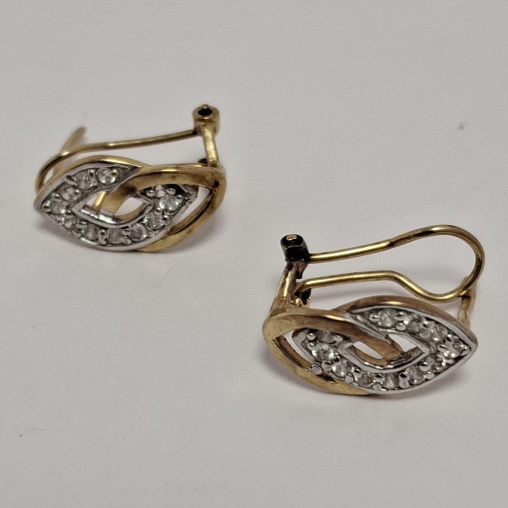 ARETES PAR ORO 8 K 2.8 GRMS (SEMINUEVO)