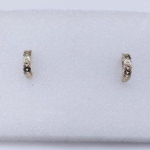 HUGGIES ORO 14K 1.2 (NUEVO)
