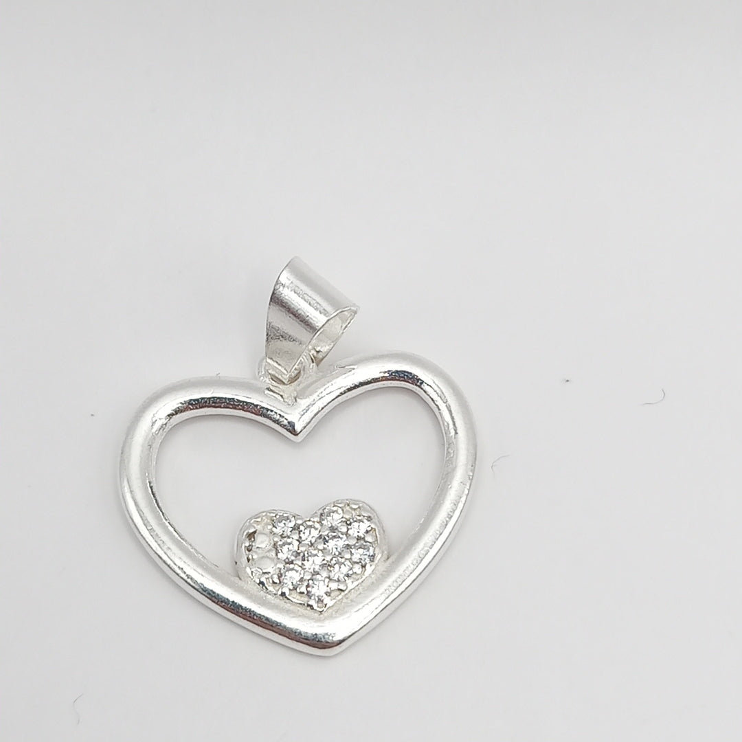DIJE CORAZON C/CIRCONIAS PLATA .925 2.7 GR (NUEVO)