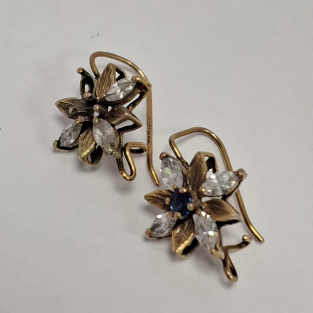 ARETES PAR ORO 10 K 2.6 GRMS (SEMINUEVO)