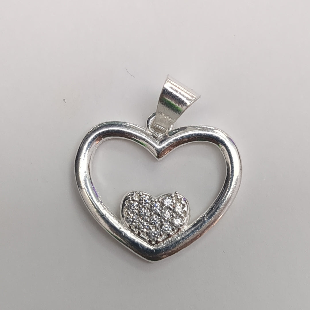 DIJE CORAZON C/CIRCONIAS PLATA .925 2.8 GR (NUEVO)