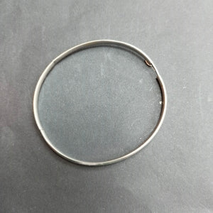 PULSERA RIGIDA ORO BLANCO 14 K 3,80 GRMS (SEMINUEVO)