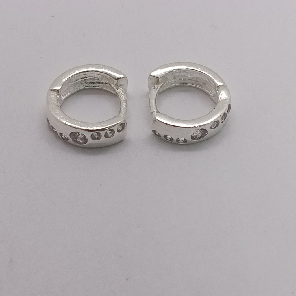 ARRACADAS C/CIRCONIAS PLATA .925 2.4 GR (NUEVO)