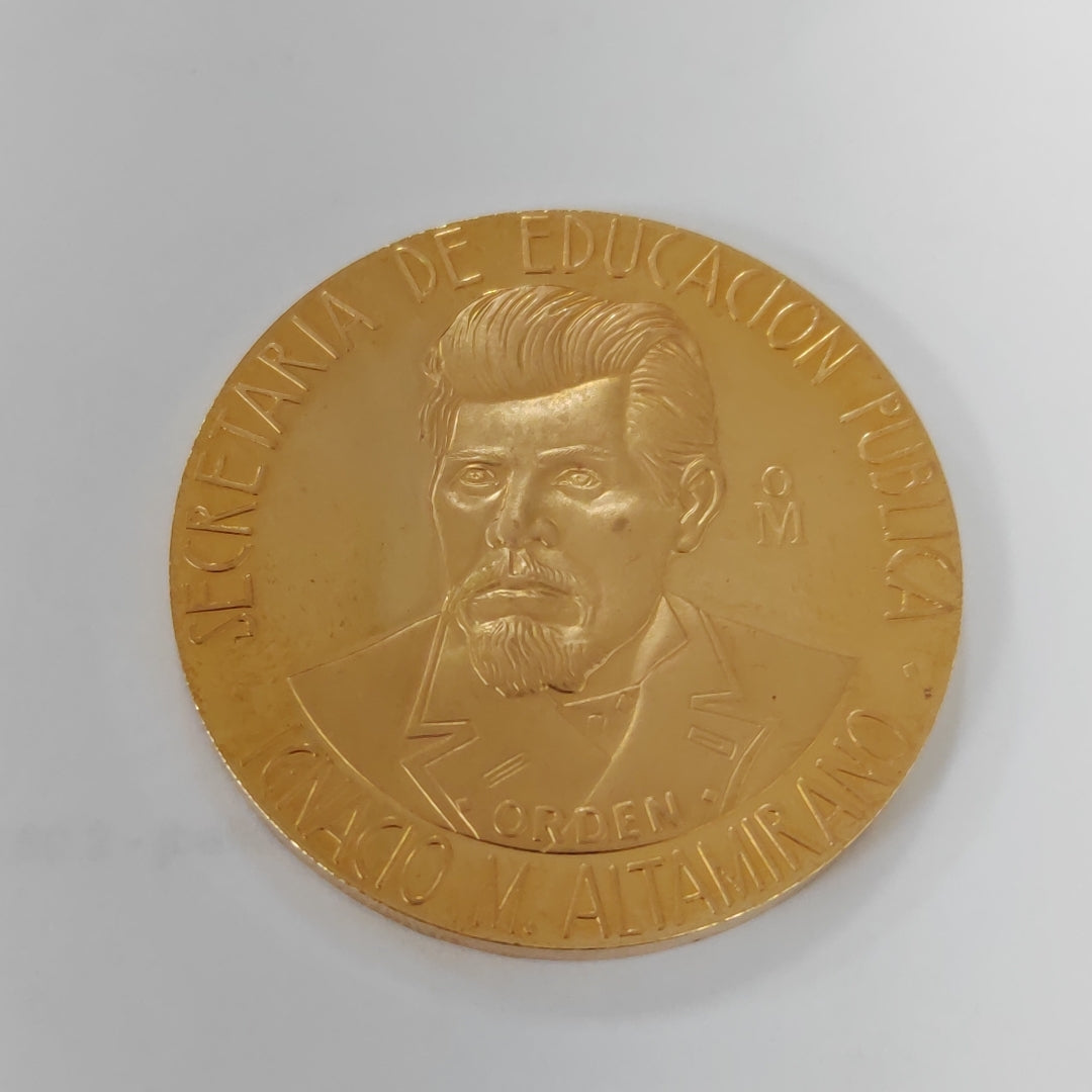 MEDALLA PERSONAL,MEDALLA RELIGIOSA ORO 21 K 42,00 GRMS (SEMINUEVO)