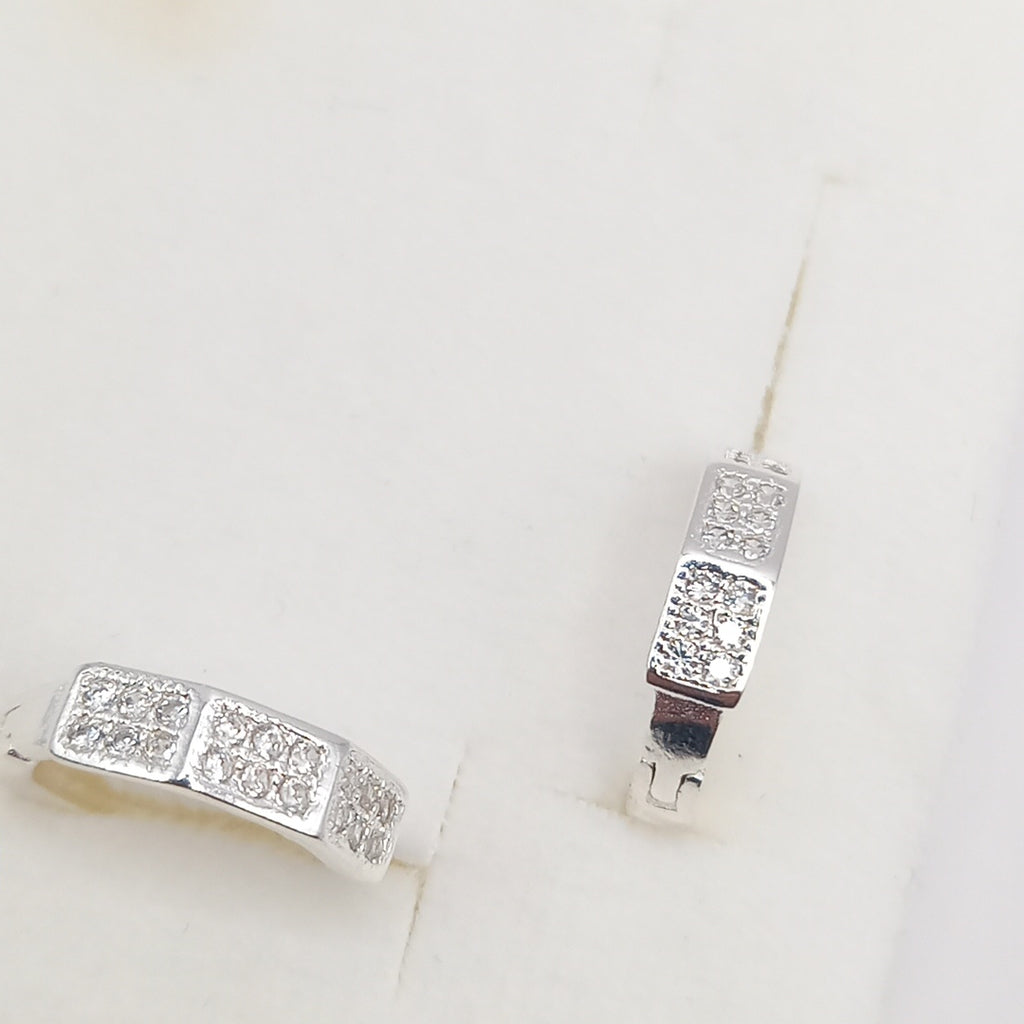 ARRACADAS C/CIRCONIAS PLATA .925 2.5 GR (NUEVO)