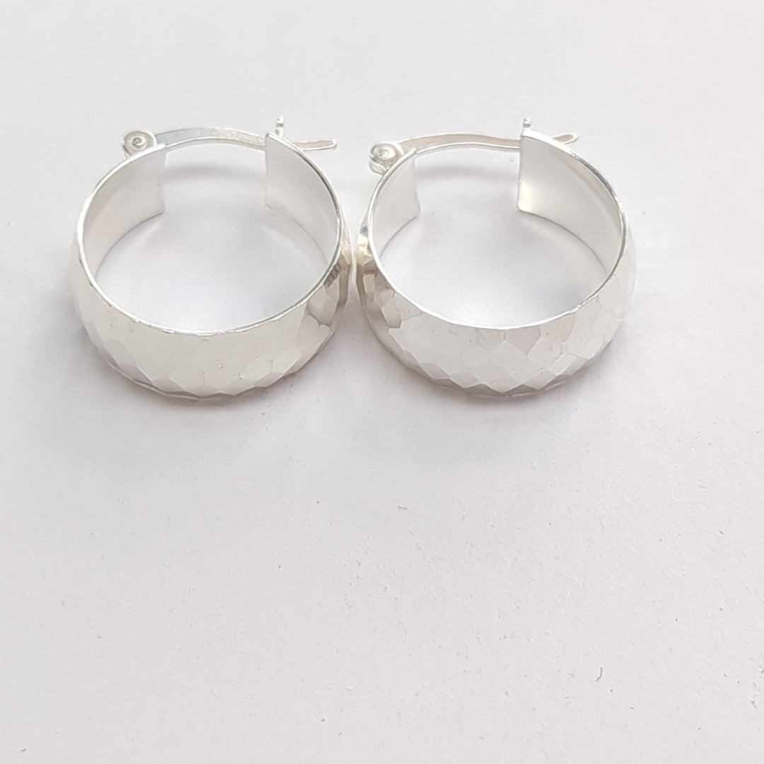 ARETES ARRACADAS FACETADAS PLATA .925 2.8 GR (NUEVO)