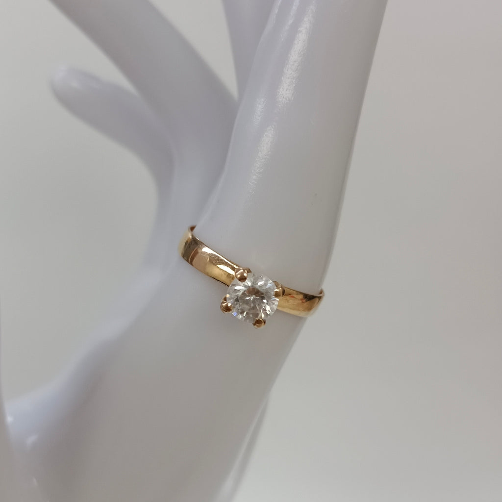 SOLITARIO ORO 14 K 2.3 GRMS (SEMINUEVO)