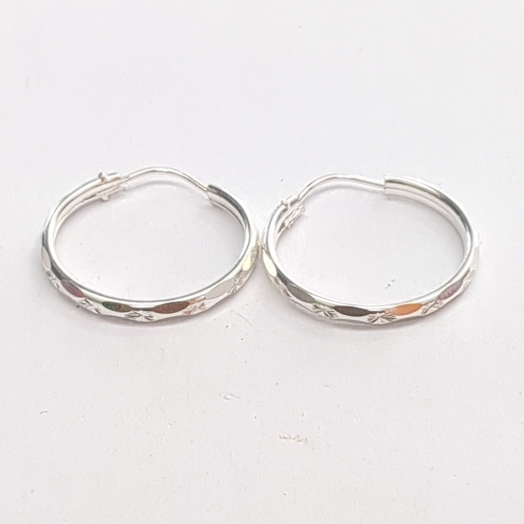 PAR ARRACADAS FACETADA PLATA .925 2.1 GR (NUEVO)