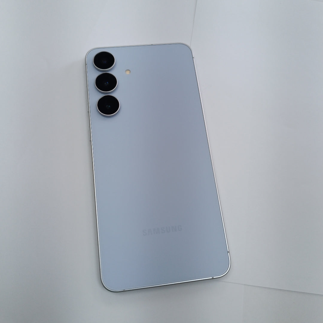 CELULAR SAMSUNG GALAXY S25 FE SM-S731B (2025) 128 GB 8 GB RAM (SEMINUEVO)