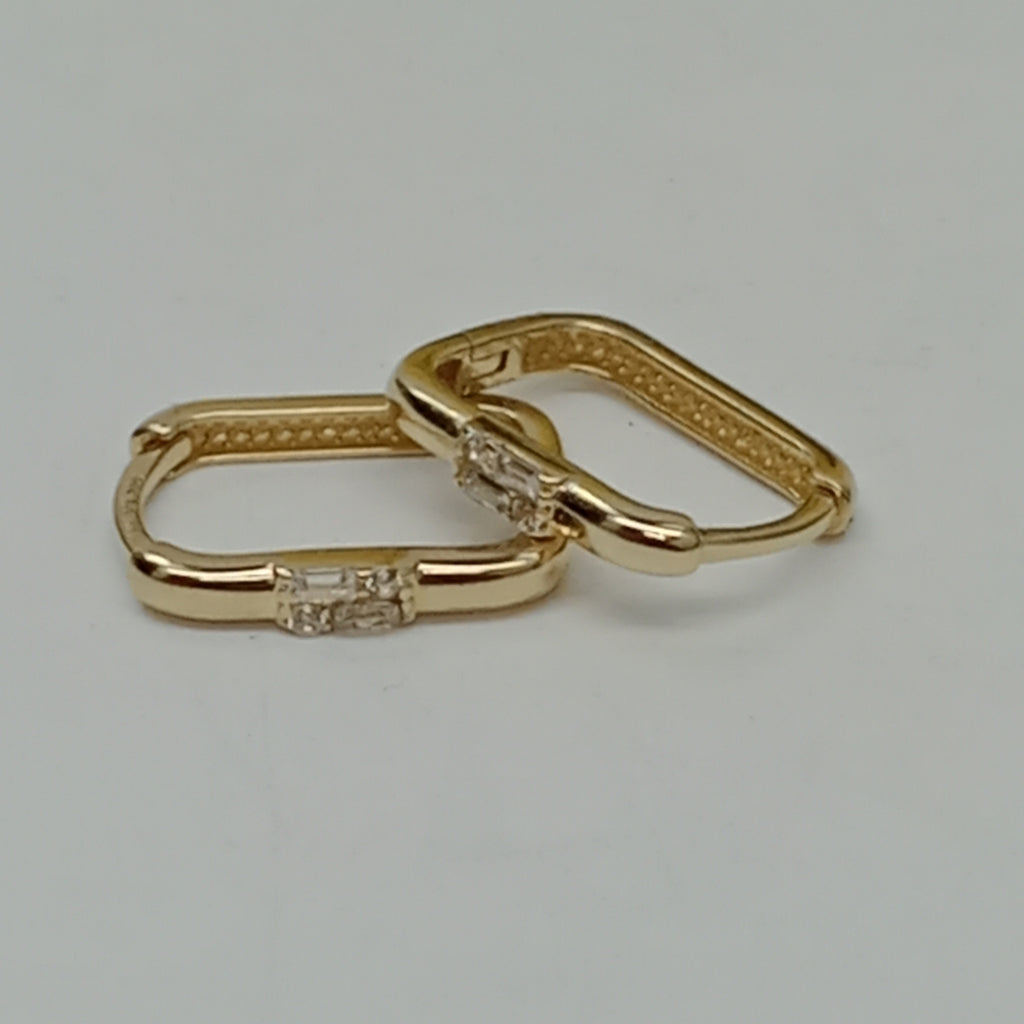 HUGGIES ORO 14K 1.4 (NUEVO)