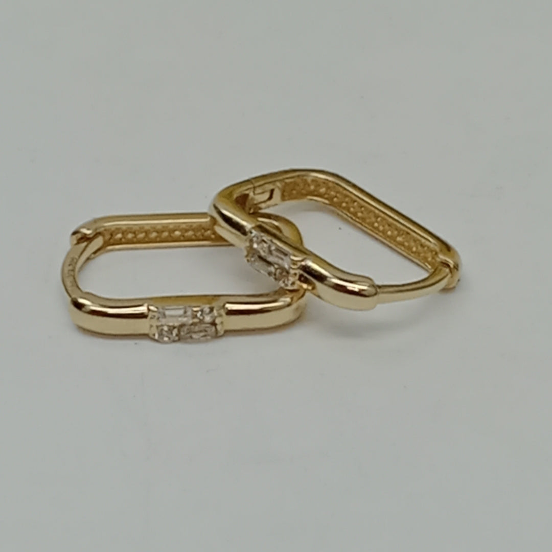 HUGGIES ORO 14K 1.4 (NUEVO)