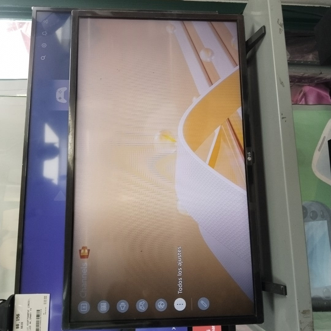 PANTALLA LG 32LQ630BPSA (2022) 32" LED HD (SEMINUEVO)