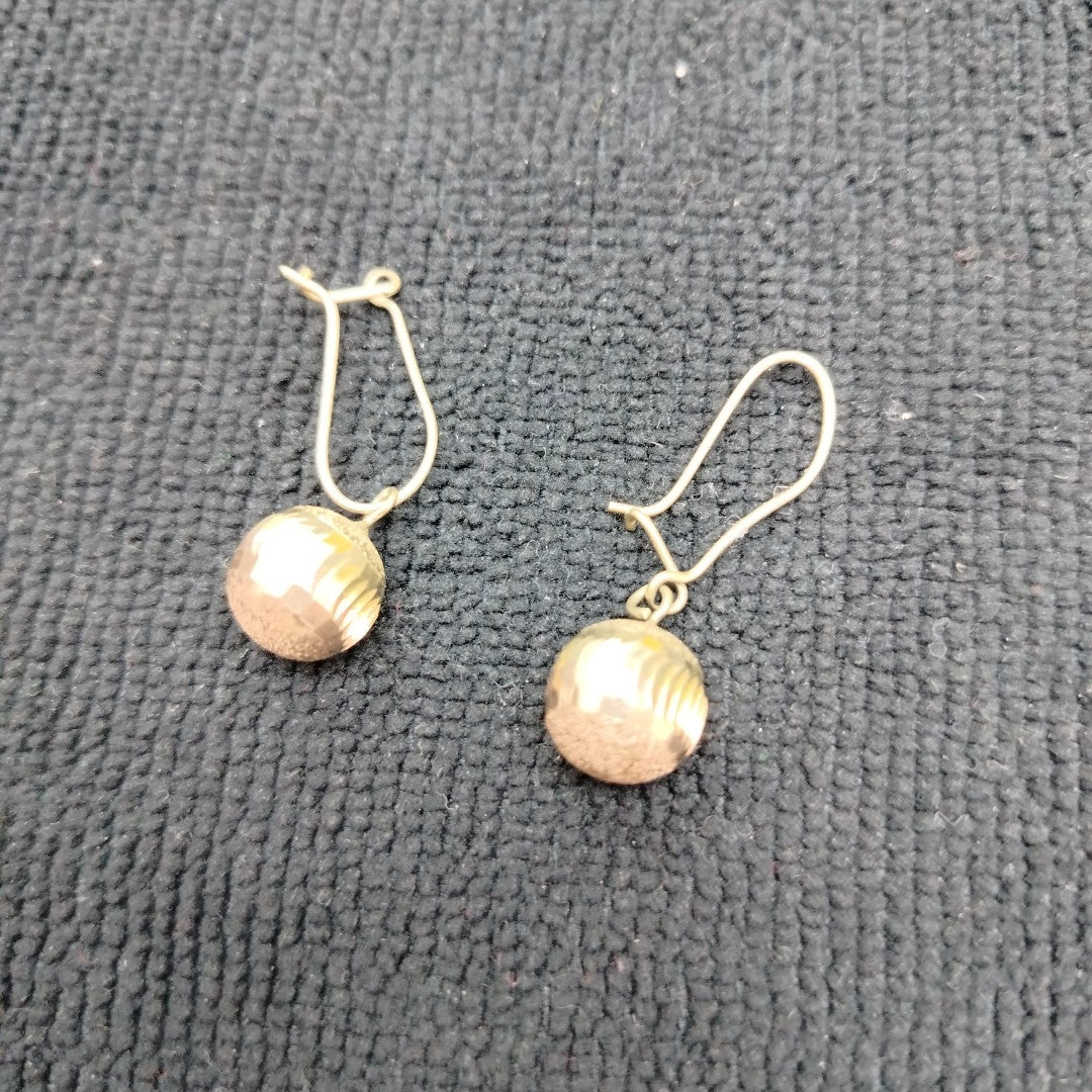 ARETES PAR ORO 10 K 3.2 GRMS (SEMINUEVO)