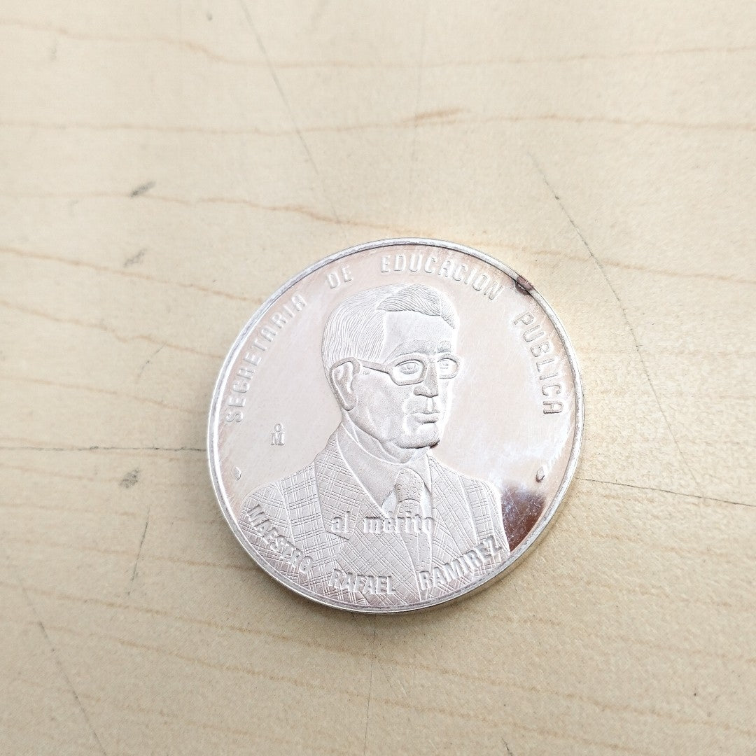 MEDALLA CONMEMORATIVA PLATA 27,80 GRMS (SEMINUEVO)