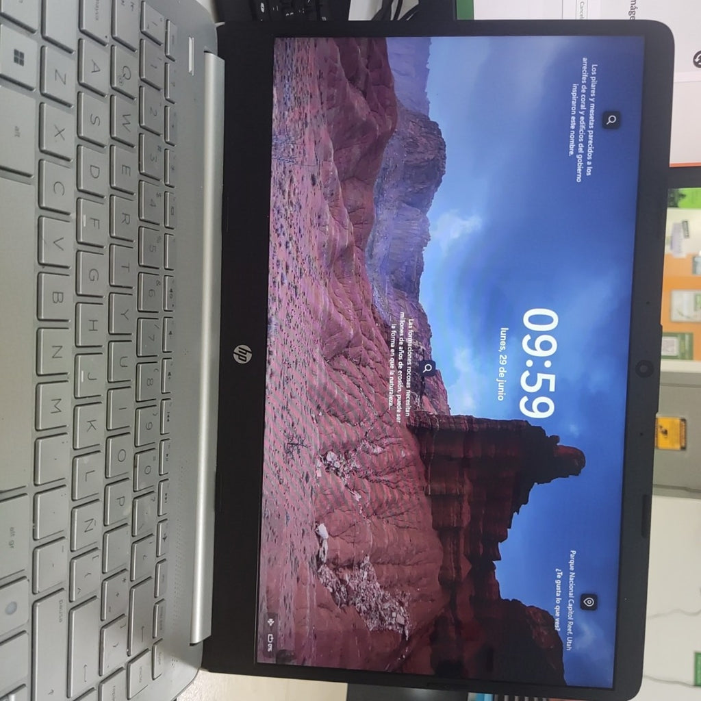 LAPTOP HP 14-DQ5015LA (2023) 512 GB SSD 8 GB RAM (SEMINUEVO)