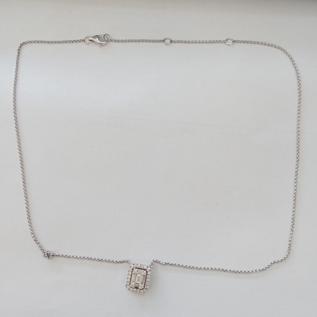 CADENA, DIJE ORO BLANCO 18 K 3.5 GRMS (SEMINUEVO)