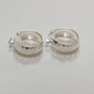 ARETES ARRACADAS FACETADAS PLATA .925 2.8 GR (NUEVO)