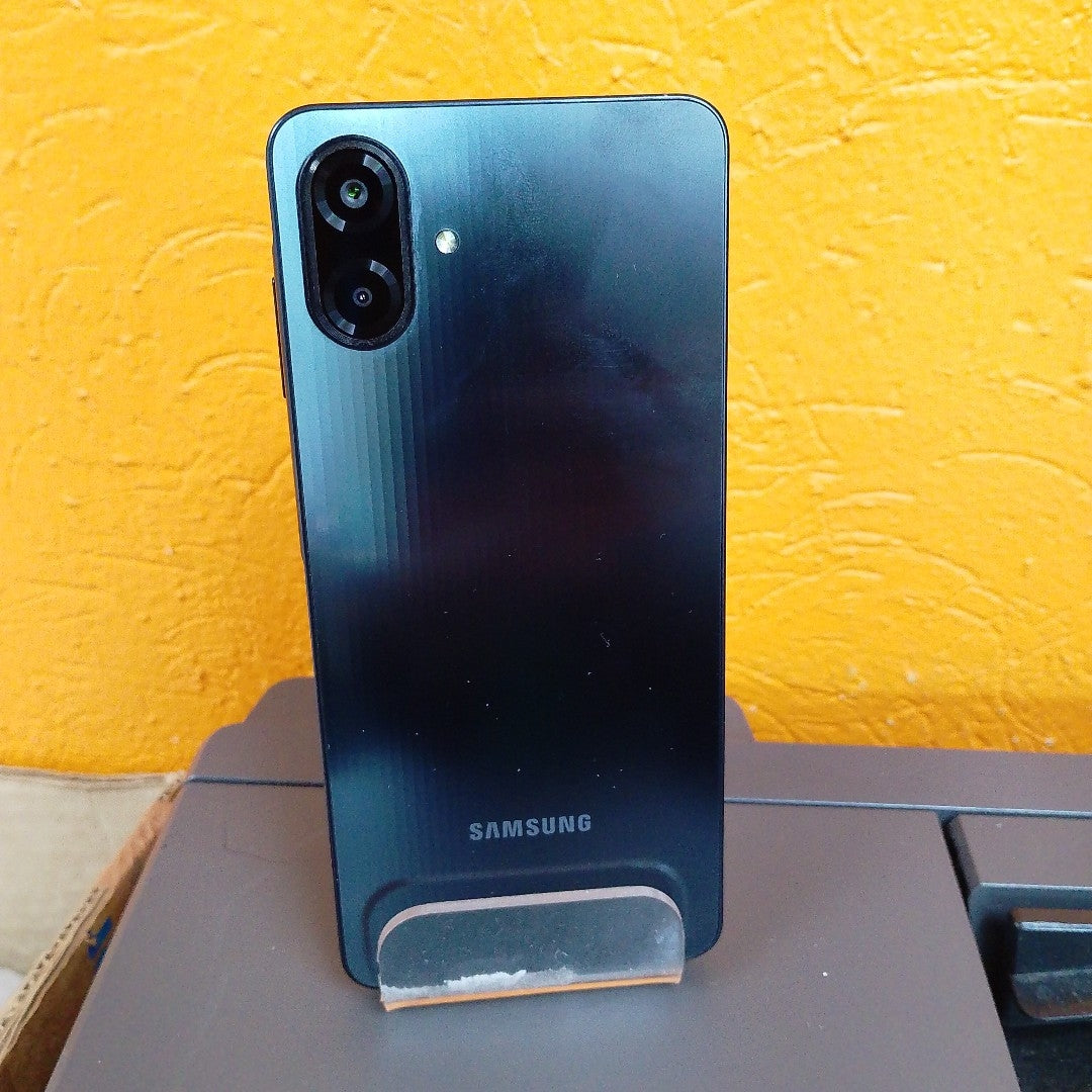 CELULAR SAMSUNG GALAXY A07 SM-A075M (2025) 128 GB 4 GB RAM (SEMINUEVO)