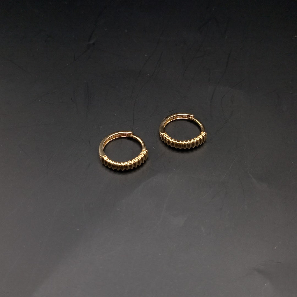 HUGGIES ORO 14K 1.3 (NUEVO)