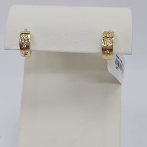 HUGGIES ORO 14K 2.5 (NUEVO)