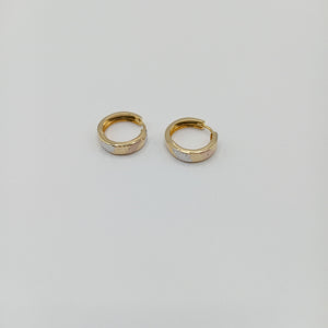 HUGGIES ORO 14K 1.5 (NUEVO)