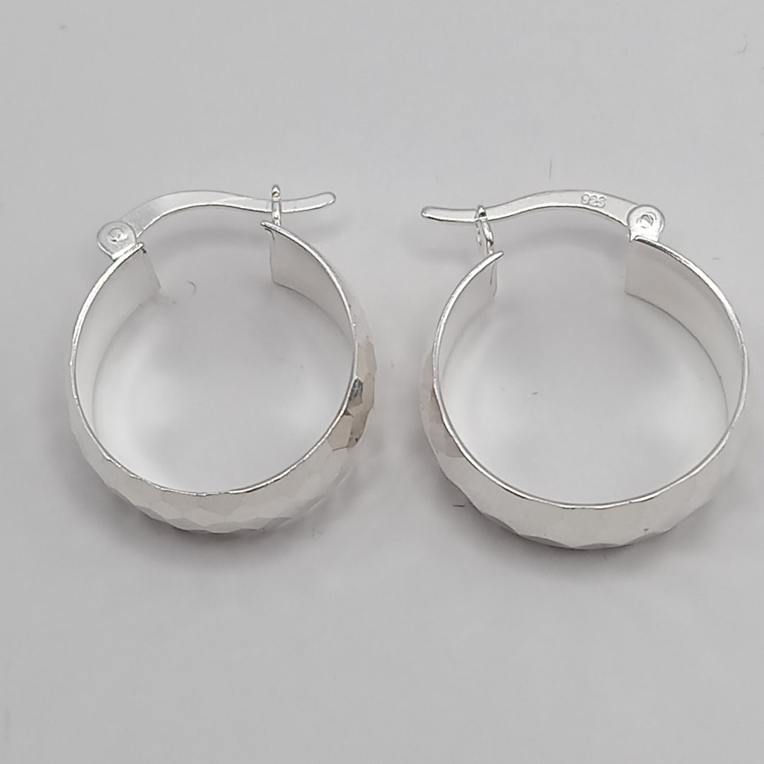 ARETES ARRACADAS FACETADAS PLATA .925 2.8 GR (NUEVO)