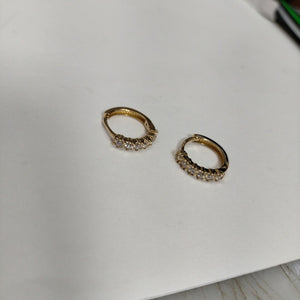 HUGGIES ORO 14K 1.5 (NUEVO)